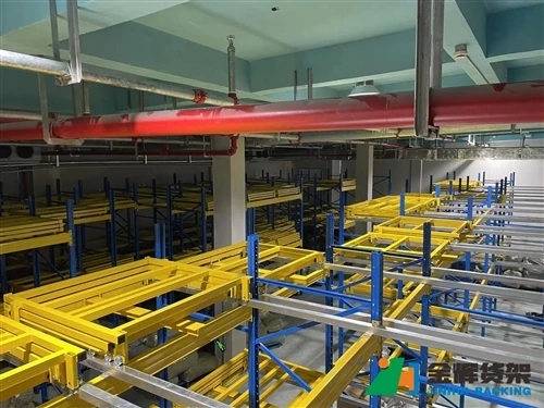 Racking Pallet Selektif Tugas Berat vs Racking Push Back: Mana yang Lebih Baik untuk Gudang Anda?